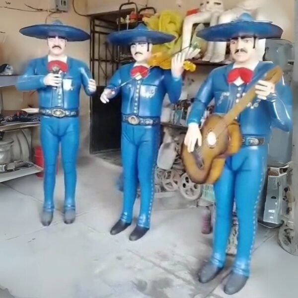 Mariachi tamaño real fibra de vidrio